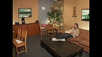 sex соблазнительной тинке трахают пальцами и жестко трахают ее печенье porn