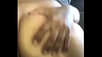 sex мокрая киска скачет на члене на работе porn