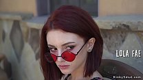 sex парень с чудовищным хуем трахает в анал миниатюрную крошку porn
