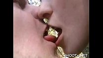 sex парень проверяет ее горло и печенье в горячем домашнем видео porn