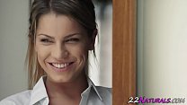 sex романтичная крошка скачет на члене porn