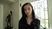 sex извращенная семья трахает сводную сестру скарлетт блум перед вечеринкой porn