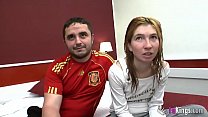 sex молодая и застенчивая пара начала новую жизнь в порно только потому что они безработные porn