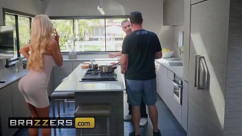 sex real wife stories courtney taylor keiran lee courtney lends a helping hand brazzers porn