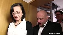 sex худенькую немецкую бабушку жестко трахнули двойным проникновением porn