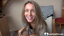 sex симпатичная молодая крошка хочет чтобы вы все видели porn
