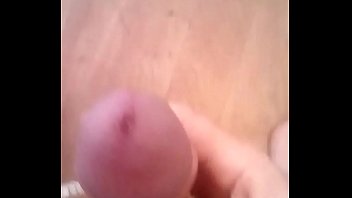 sex мочу как большой фонтан из моего огромного дергающегося и твердого члена по всему полу пока я сидел на унитазе porn