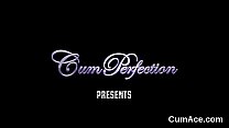 sex злющий секскотенок получает сперму на лицо глотая весь любовный сок porn