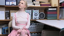 sex горячую юную воровку арестовывают и трахают porn