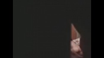 sex подглядывание за соседями через дыру в деревянной стене простите за дрожь которую я снимал одной рукой другая была porn