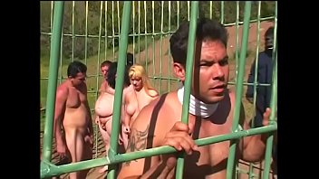 sex молоденькая рыжая вирт с маленькими сиськами флик шагвелл и чувак трахаются в клетке на природе на планете обезьян porn
