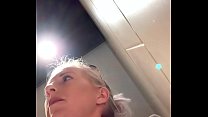 sex возбужден в ресторане трахнул пальцами в туалете до оргазма porn