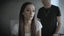 sex отчим ум торгуется с парнем своей падчерицы porn