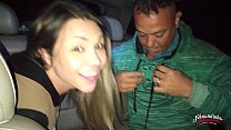 sex фернандинья фернандес зовет незнакомцев на площади трахаться в машине porn