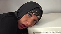 sex шаловливая мусульманская телочка получает в нее жезл porn