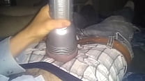 sex толкая твердый толстый пенис в гладкой destroya fleshlight до скромного камшота porn