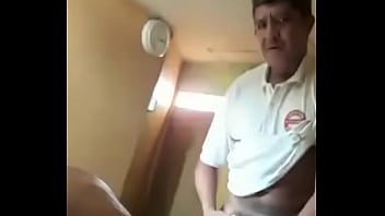 sex мадуро обращается со мной как со своей шлюхой в лиме porn