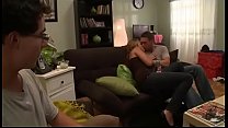 sex нравится он ему или нет но его d подруга планирует трахнуть его приятеля porn