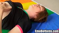 sex ホットパンクイケメンは彼の巨根を自慰行為しています porn