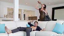 sex возбужденная мачеха трахает член oliver fynns porn