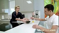 sex кори чейз в мачехе пристрастилась к моему члену porn