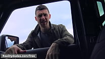 sex натуральный мужик берет это сзади за дополнительные деньги reality dudes porn