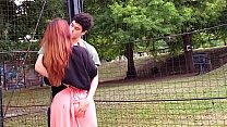 sex 大学の中庭でクラスメートとセックス porn