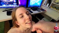 sex не могу работать потому что моя хорошенькая девушка делает мне минет со спермой стекающей по ее милому лицу porn