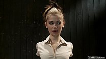 sex маленькая рабыня прижата к стене porn