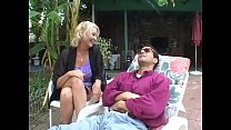 sex пышная зрелая блондинка анастасия сэндс дает понять сможет ли красавчик отдыхающий в шезлонге выделить время чтобы porn