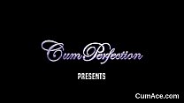 sex пряный красотка получает сперму на ее лицо глотая всю сперму porn