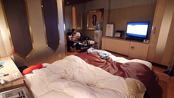 sex 완전 리얼 개인 촬영 숨겨 촬영 34 세 유부녀 고베 미인 젊은 남자와 진한 키스 바람둥이 밀회 낮의 러브 호텔 porn