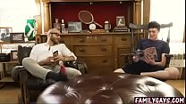 sex отчим и измерь их члены а потом трахни porn