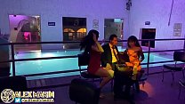 sex в застольном танце ко мне подошли 2 шлюхи и после пердежа я их трахнул наедине без кодона porn