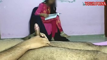 sex прославлял и ругал прию с голосом хинди porn