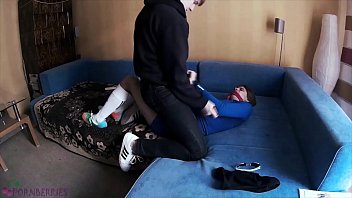 sex マスクされた侵入者が少年のフラットに忍び込み性的にa彼 porn