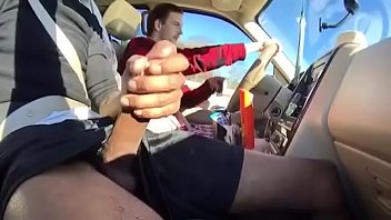 sex дрочи водителю убер пока он не сквиртит porn