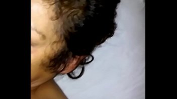 sex 私の友人は私を彼の母親と一緒に放っておいて私はすでに彼に母親を求めましたそして彼は彼自身を眠らせました porn