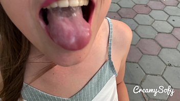 sex сюрприз от моей пошлой подруги очень короткая юбка и смелый публичный минет creamysofy porn