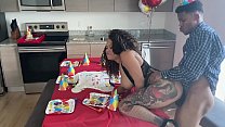 sex никто не пришел на мою вечеринку по случаю дня рождения поэтому моя мачеха преподнесла мне дополнительный сюрприз porn