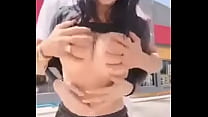 sex 公共の場で若いフリーク porn