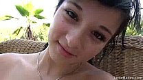 sex горячая брюнетка милашка жестко трахает пальцами ее пизду porn