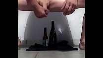sex мужчина очень любит пиво и вино смена бутылок porn