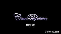 sex резвая мед получает порцию спермы на ее лицо глотая всю зарядку porn