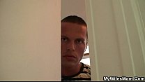 sex он просто помогает старому б porn