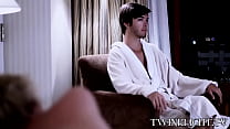 sex вампирша tanner kinsington разрушает дырочку твинка после минета porn
