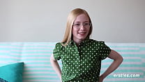 sex лейла приходит за пальцами porn