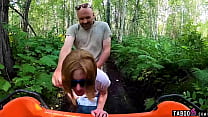sex любительский секс втроем на улице публично гдето на аляске porn