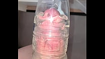 sex fleshlightquickshotマウントを大量の精液で満たす porn