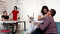 sex извращенная падчерица тера линк и ее мачехасоюзник обмениваются стилем парнями dog house porn